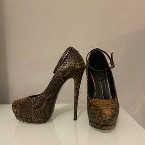 Giuseppe Zanotti Snakeskin Platform Pumps
